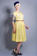 Load image into Gallery viewer, Vintage Yellow Full Skirt Dress Size Large