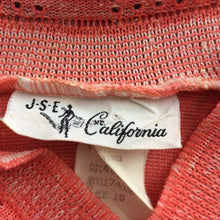 Load image into Gallery viewer, 1970s Coral knit blouse | Made in California | by 'J S E California' | Modern size Medium