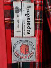 Indlæs billede til gallerivisning Fougstedts 1960 70s Red Tartan Print | Scottish Wool Suit | Modern Size Large | Made in Sweden
