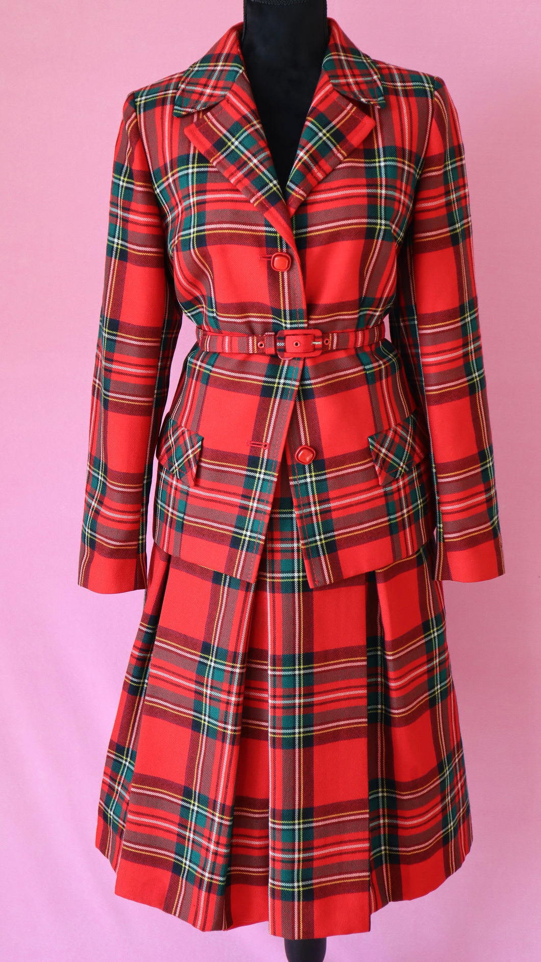Fougstedts 1960 70s Red Tartan Print | Scottish Wool Suit | Modern Size Large | Made in Sweden
