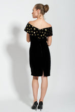 Indlæs billede til gallerivisning Vintage Velvet Dress Designer Jessica McClintock Gold sequin Size Medium
