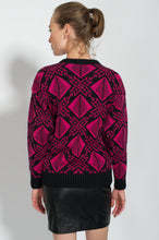 Ladda upp bild till gallerivisning, Vintage 1980s Designer Pullover fuchsia black Ski Sweater | &#39;Mountain Woolens&#39; | Modern size Large
