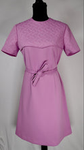 Indlæs billede til gallerivisning Vintage late 1960 | 1970 Hourglass Dress Modern size European 40
