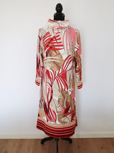 Charger l&#39;image dans la galerie, Vintage 1970 Bright Palm Print Dress | Modern size X Large
