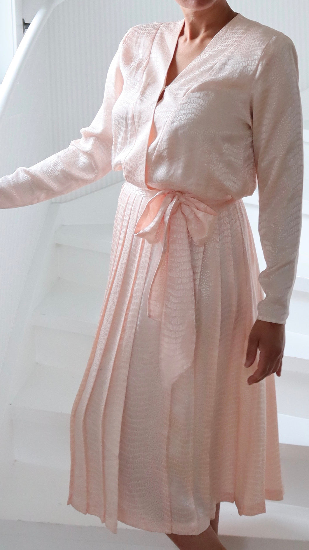 1980s Pale Pink 'Argenti Pure' Wrap Dress | Modern Size Small